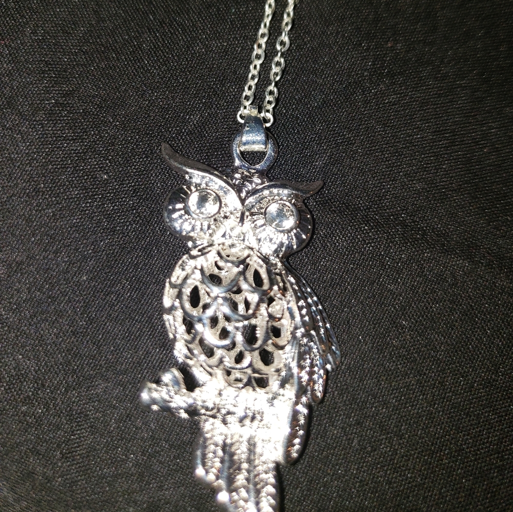 Silver plated Owl necklace